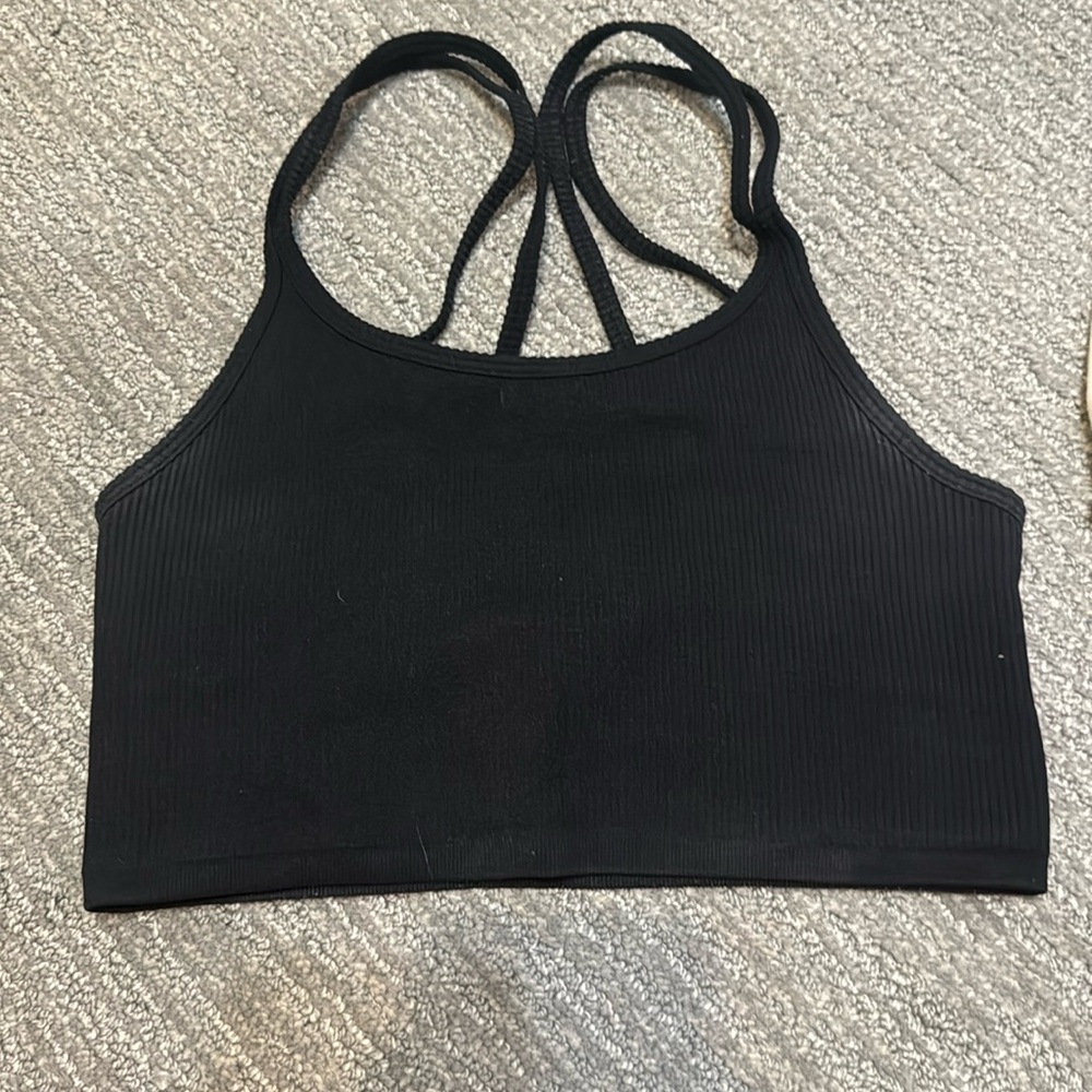 black cropped tank top